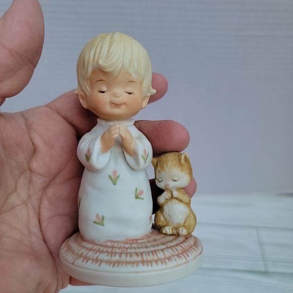 1983 Gorham Gods In His Heaven Girl Praying With Cat/Kitten Figurine Ceramic - Picture 12 of 12